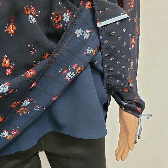 Abercrombie & Fitch Peasant Floral Top Sz S Navy Blue Long Sleeve Lace up Boho - Picture 9 of 13